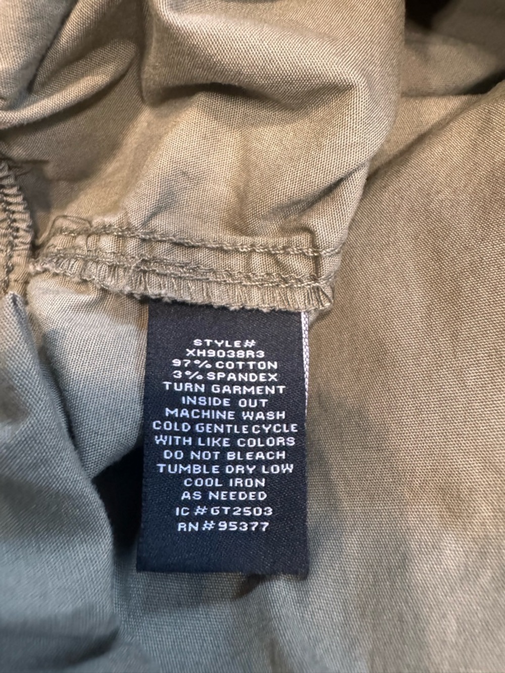 Sanctuary Army Green Utility Roll-Cuff Shorts with Pockets, Size XL - Picture 4 of 12